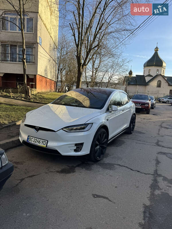 Tesla-4