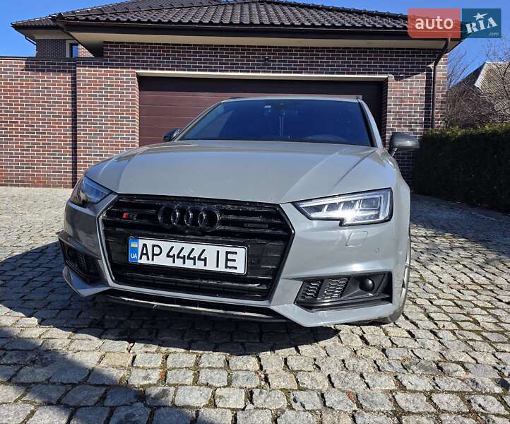 Audi A4 2015
