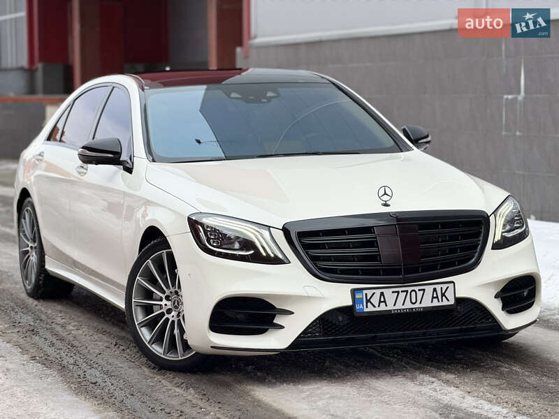 Mercedes-Benz-4