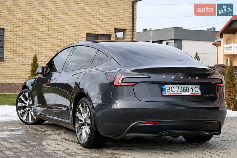Tesla-12