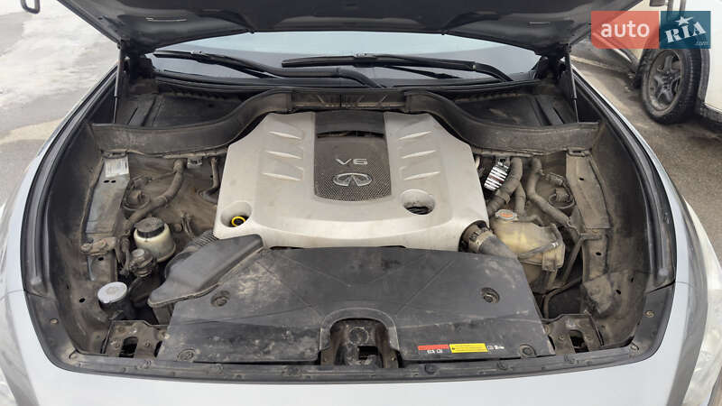 Infiniti-0