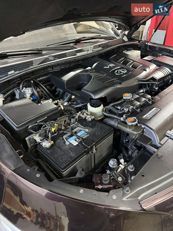 Infiniti-29