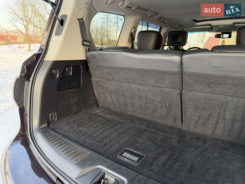 Infiniti-26