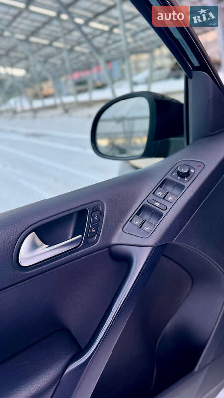 Volkswagen Tiguan 2014