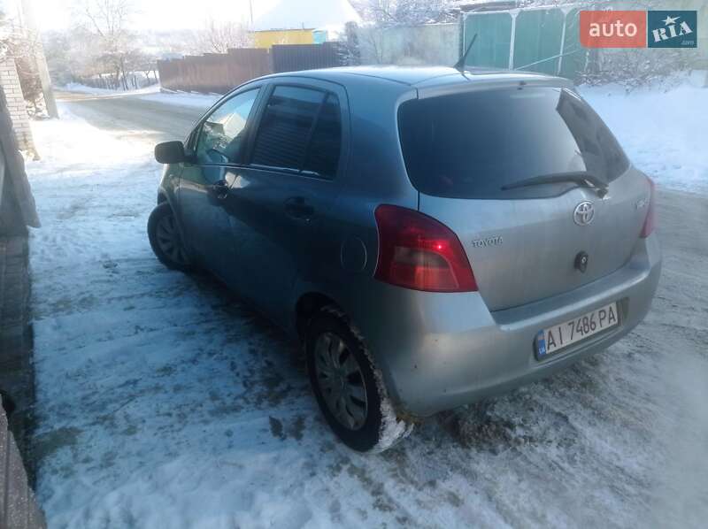 Toyota Yaris 2008