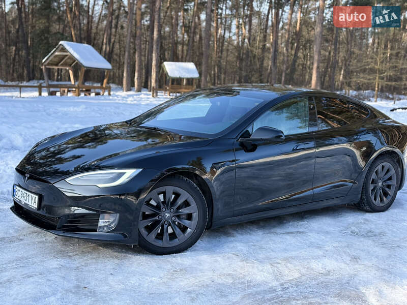 Tesla-8