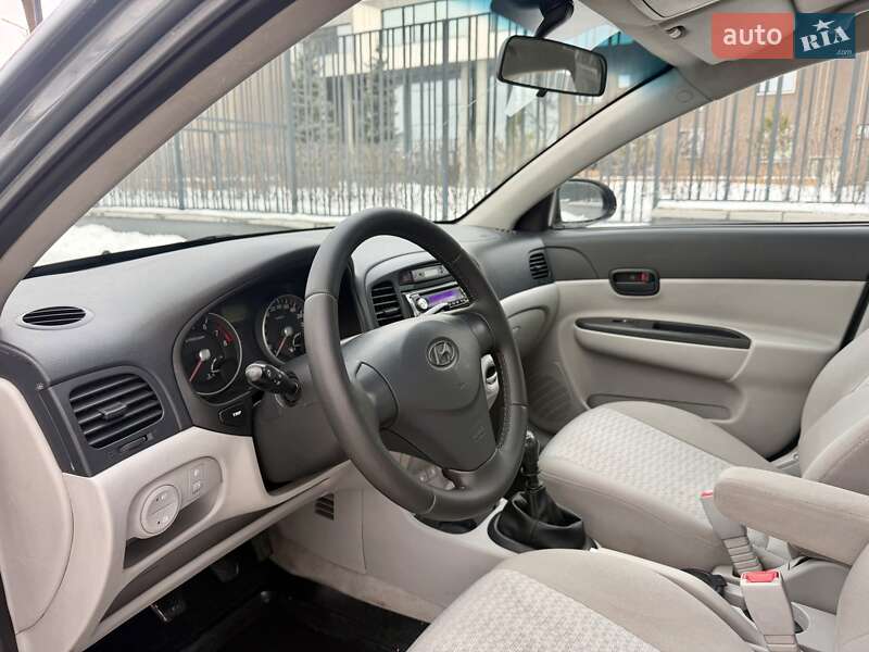 Hyundai Accent 2008