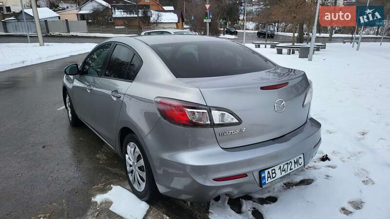 Mazda 3 2011