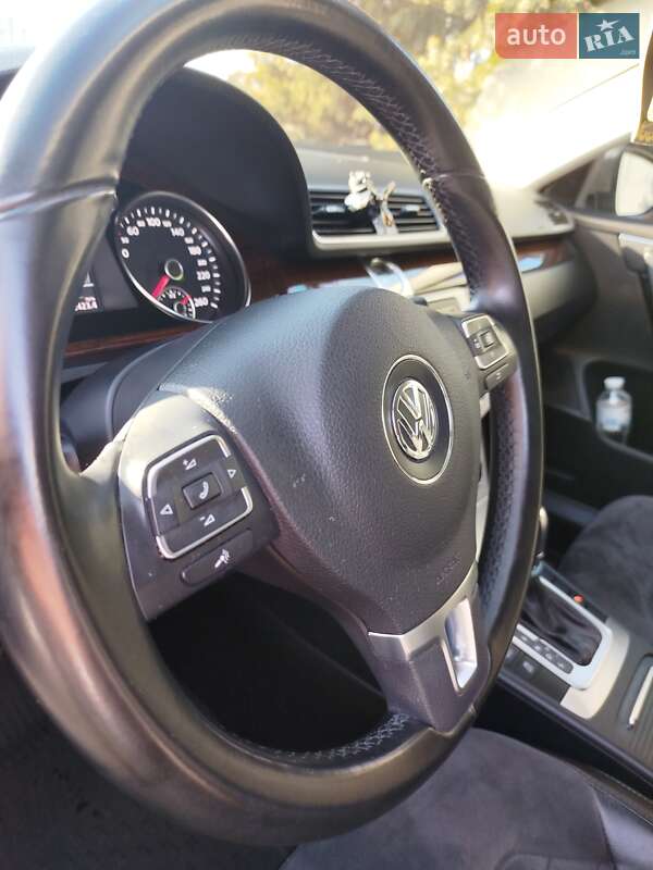 Volkswagen Passat 2013