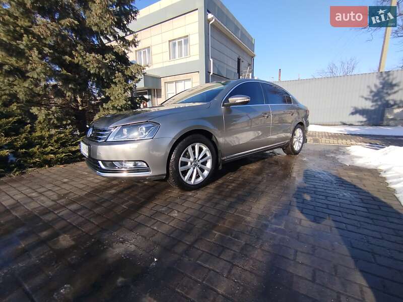 Volkswagen Passat 2013