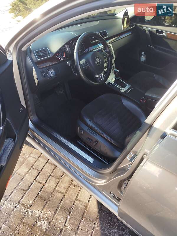 Volkswagen Passat 2013