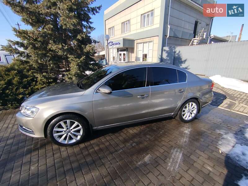 Volkswagen Passat 2013