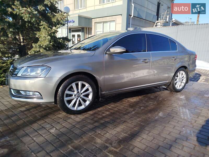 Volkswagen Passat 2013