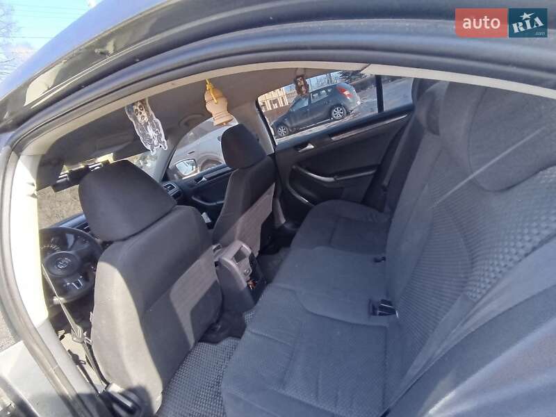 Volkswagen Jetta 2014