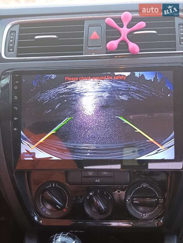 Volkswagen Jetta 2014