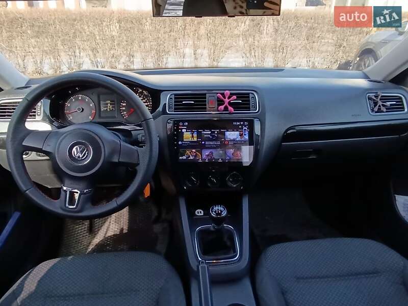 Volkswagen Jetta 2014