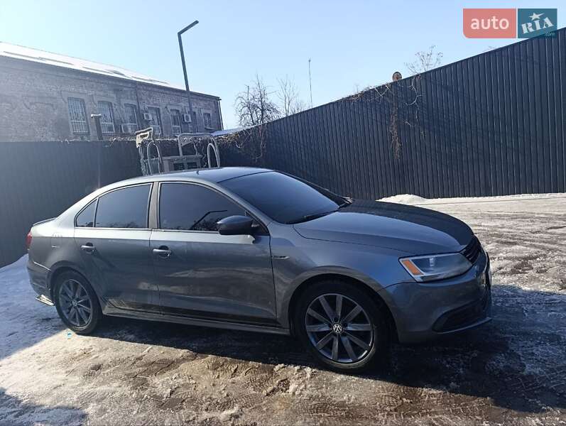 Volkswagen Jetta 2014