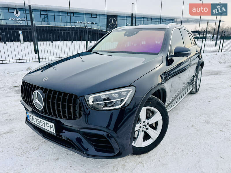 Mercedes-Benz GLC-Class 2021