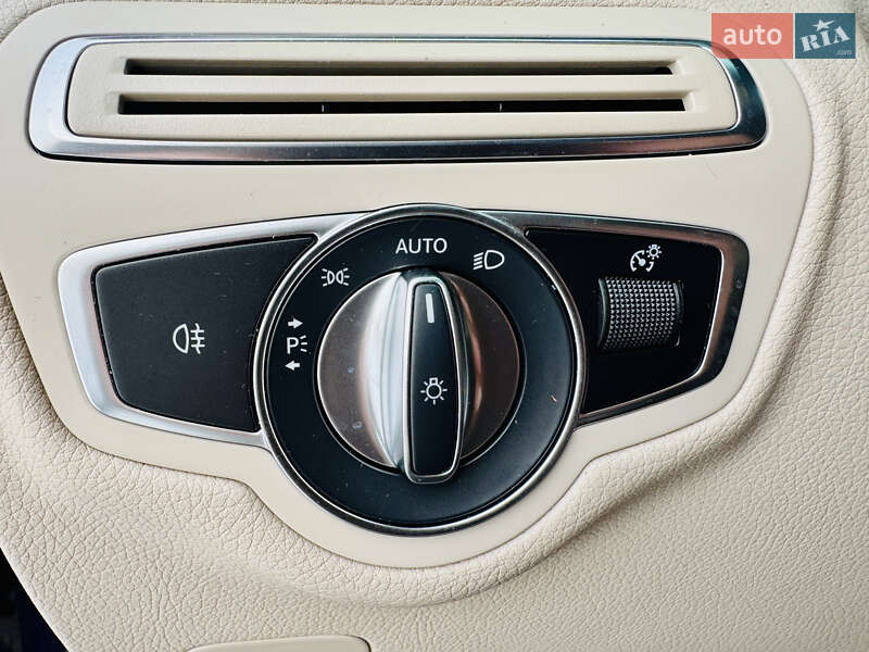 Mercedes-Benz GLC-Class 2021