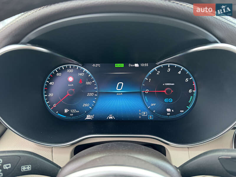 Mercedes-Benz GLC-Class 2021