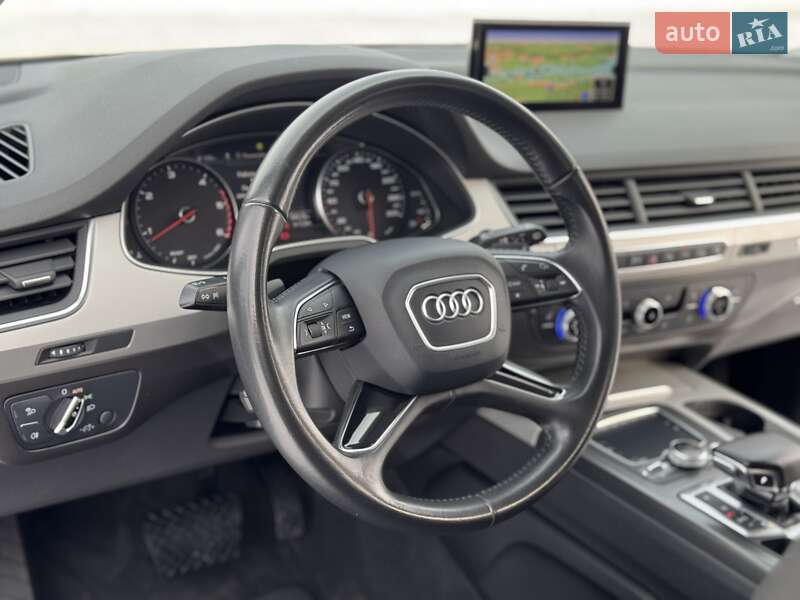 Audi Q7 2016