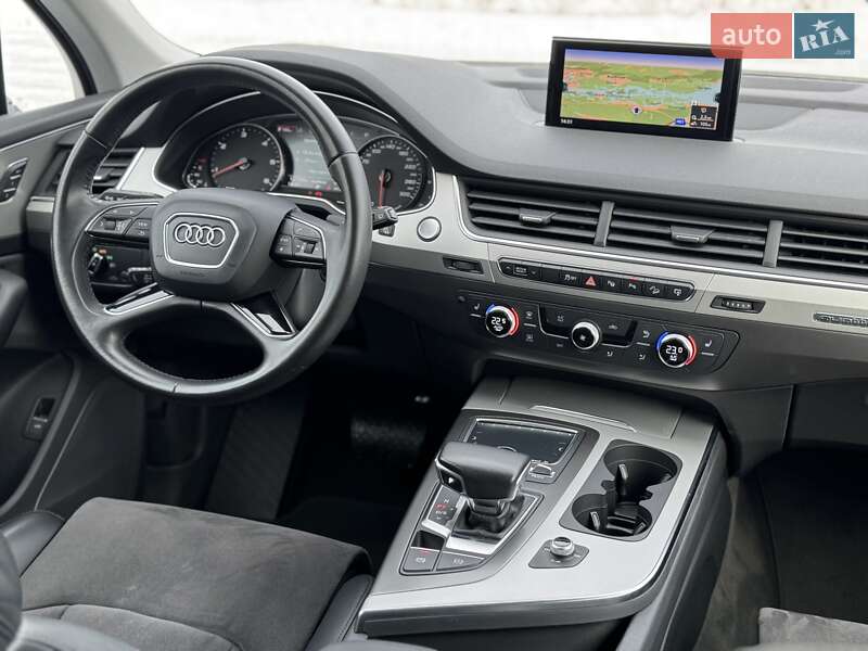 Audi Q7 2016