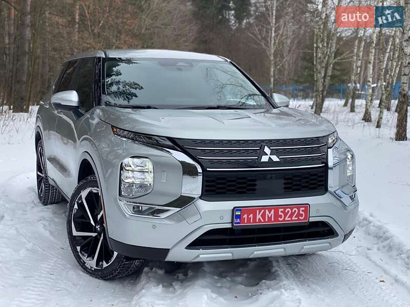 Mitsubishi Outlander 2024