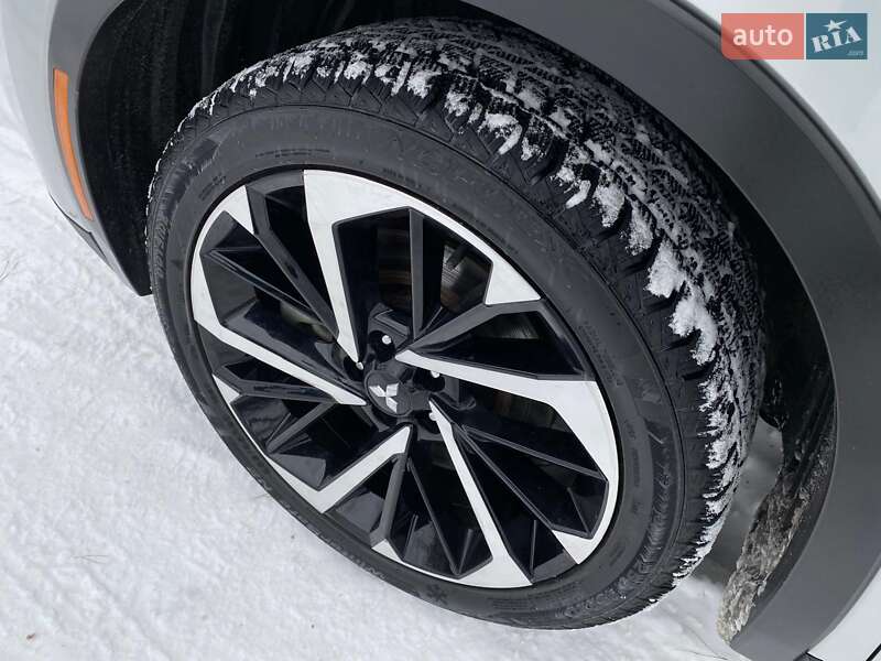 Mitsubishi Outlander 2024