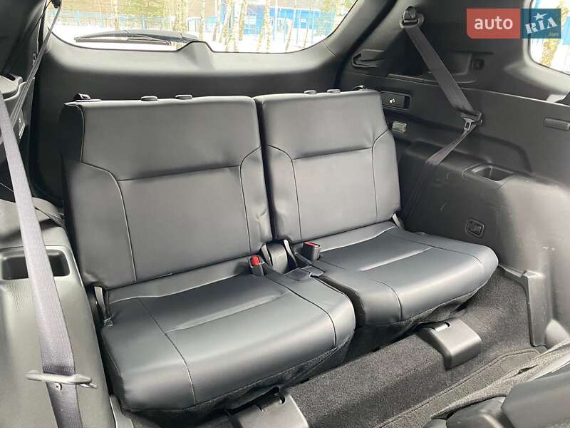 Mitsubishi Outlander 2024