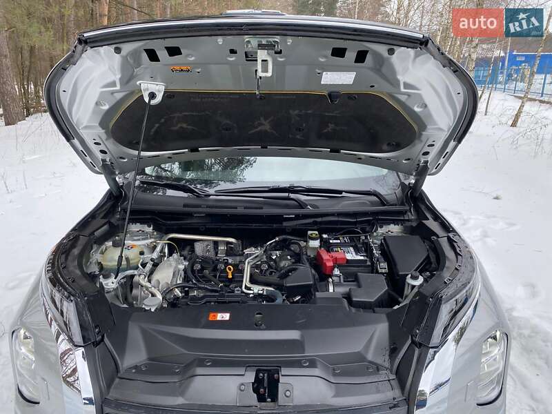 Mitsubishi Outlander 2024