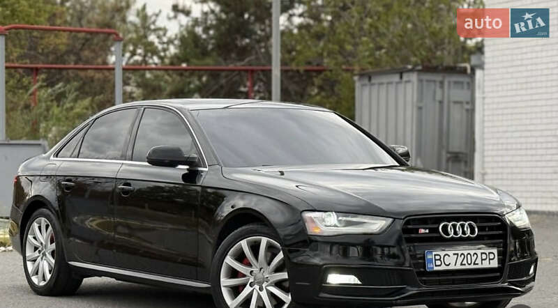 Audi A4 2014