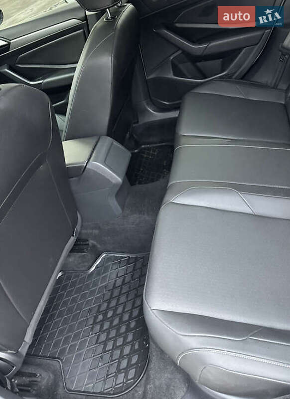 Volkswagen Jetta 2018