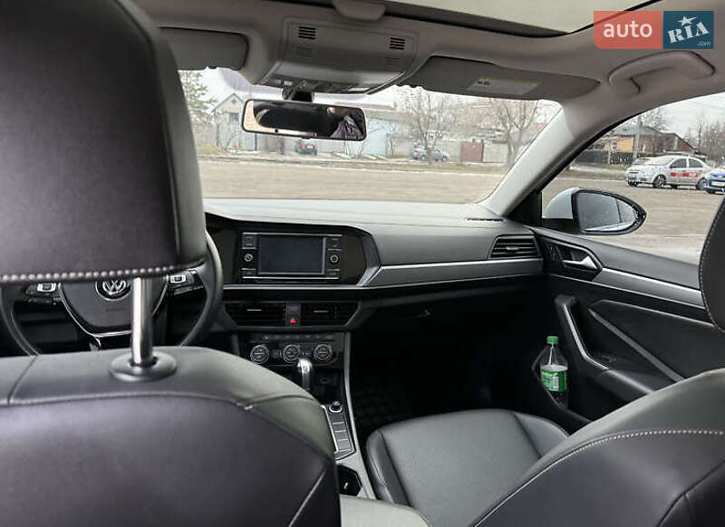 Volkswagen Jetta 2018