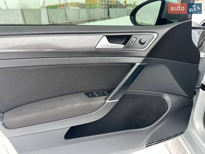 Volkswagen e-Golf 2019