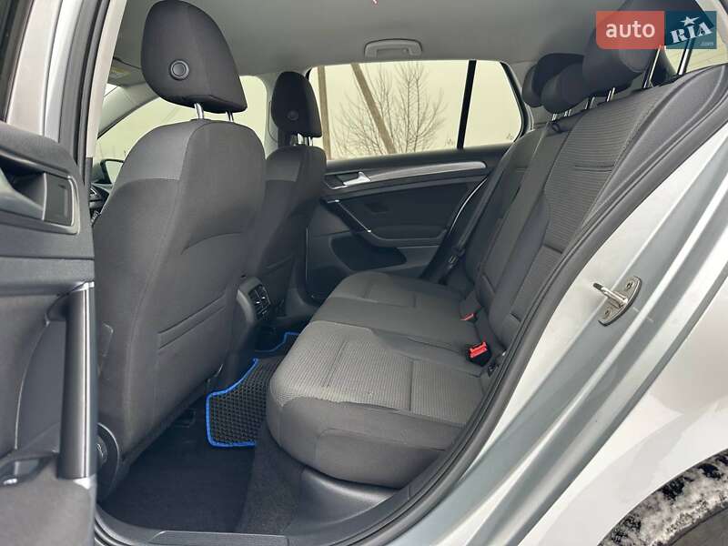 Volkswagen e-Golf 2019