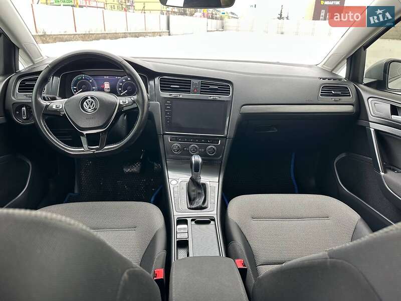 Volkswagen e-Golf 2019
