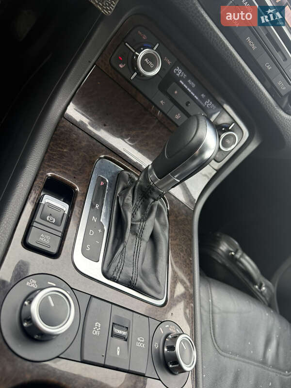 Volkswagen Touareg 2012