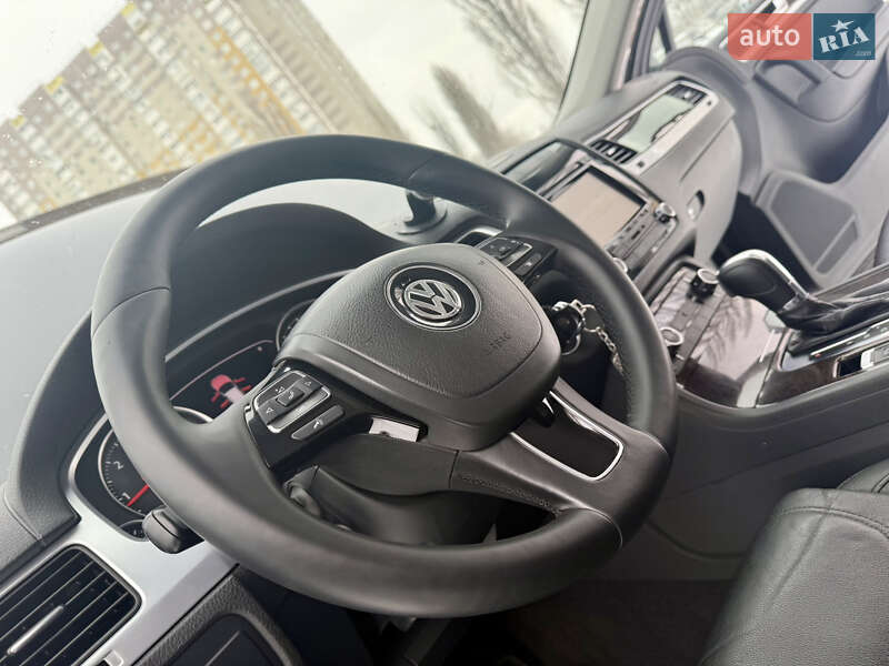 Volkswagen Touareg 2012