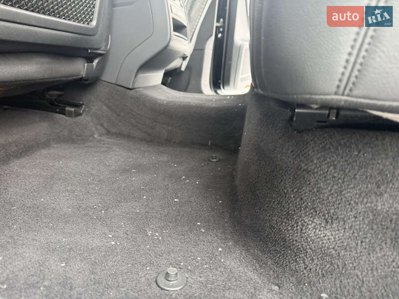 Volkswagen Touareg 2012