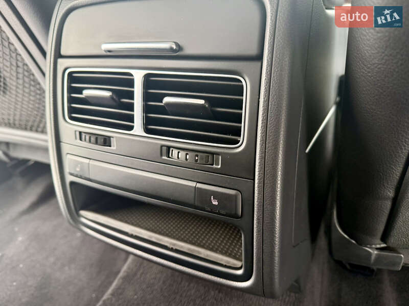 Volkswagen Touareg 2012