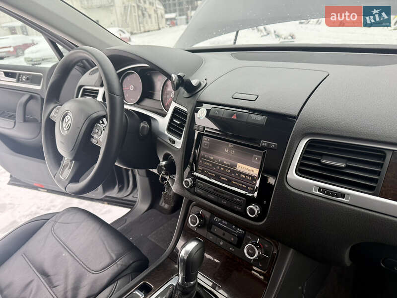 Volkswagen Touareg 2012