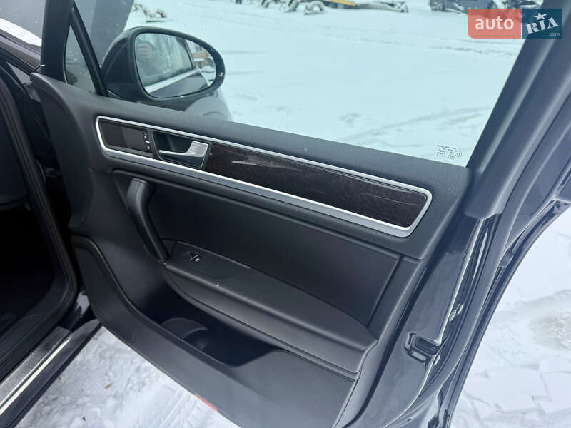 Volkswagen Touareg 2012