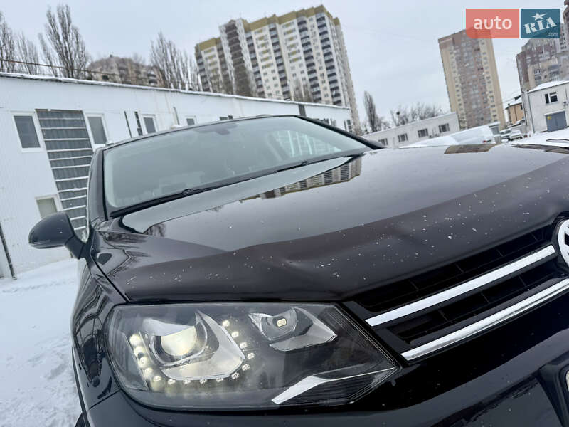 Volkswagen Touareg 2012