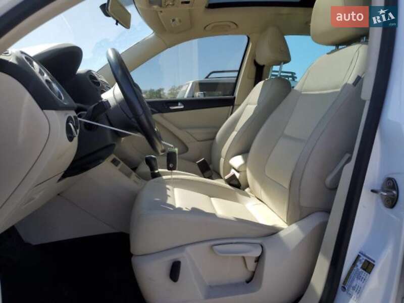 Volkswagen Tiguan 2014