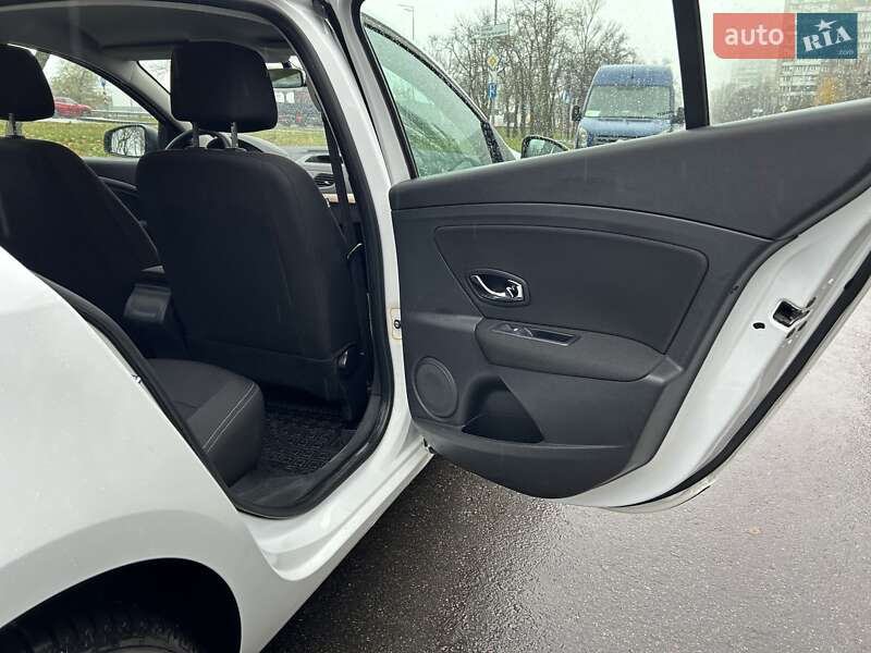 Renault Fluence 2013