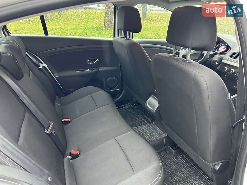 Renault Fluence 2013