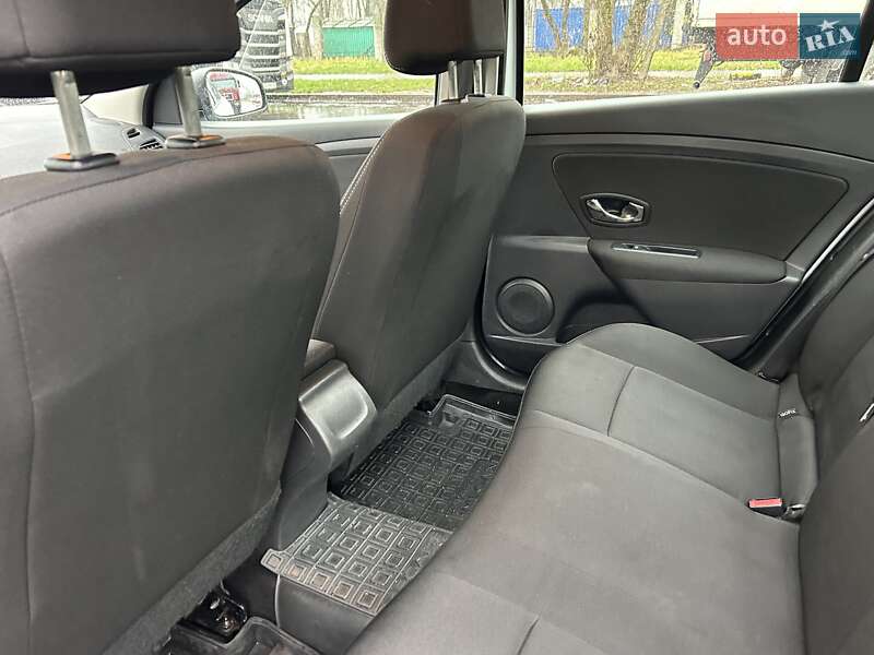 Renault Fluence 2013