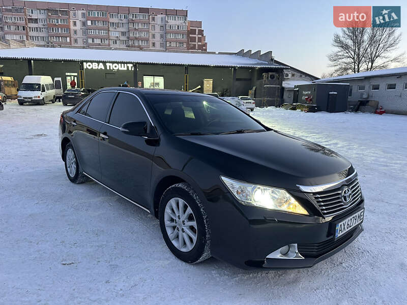 Toyota Camry 2011