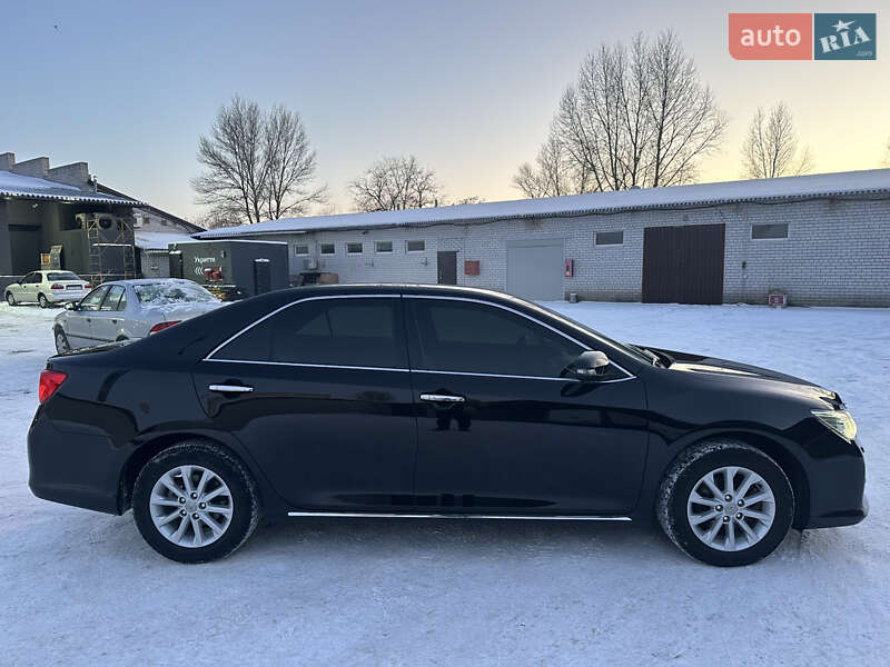 Toyota Camry 2011