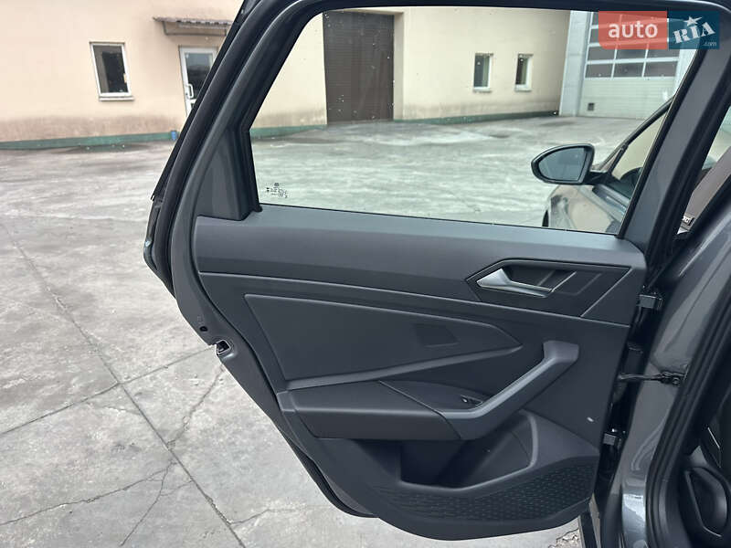 Volkswagen Jetta 2023